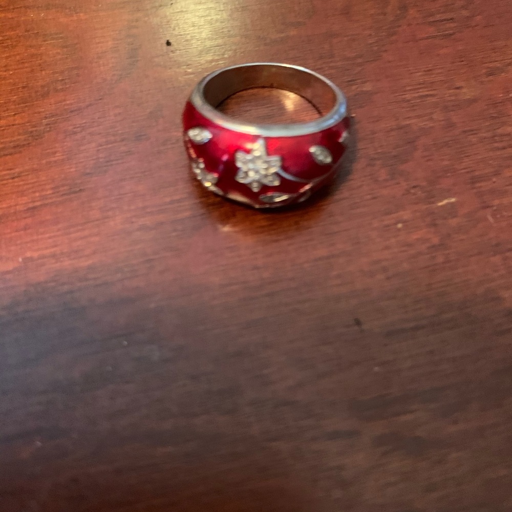 Set of 5 rings pretty and fun